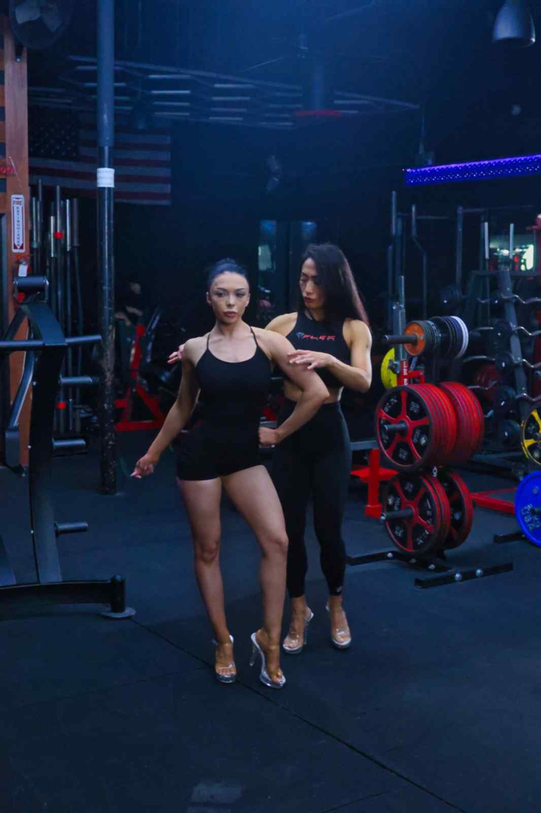 Posing coaching in the posing room